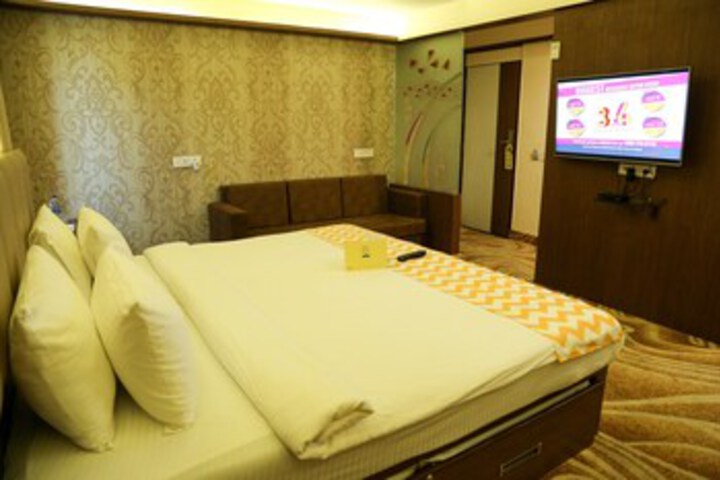 Room 14 of 30