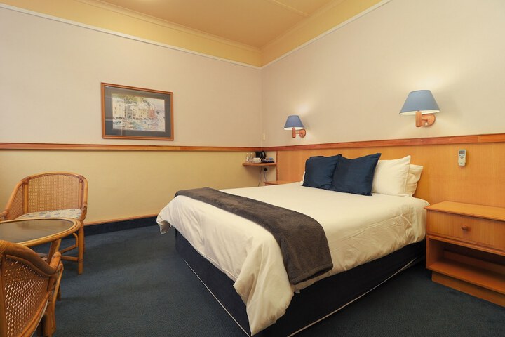 Room 21 of 68