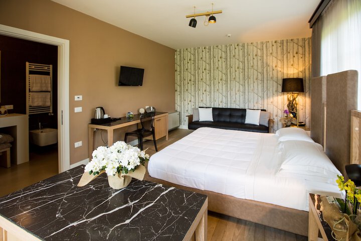 Room 29 of 74