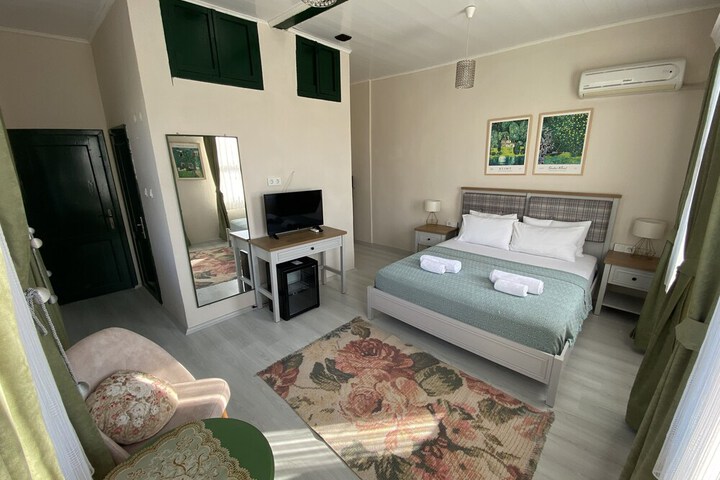 Room 5 of 57