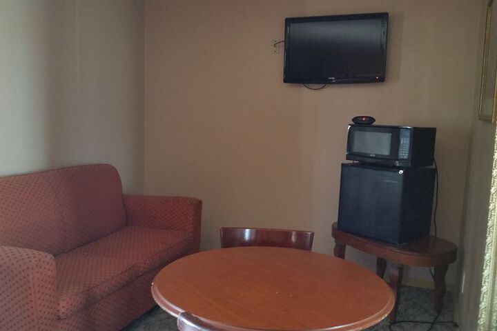 Room 18 of 47