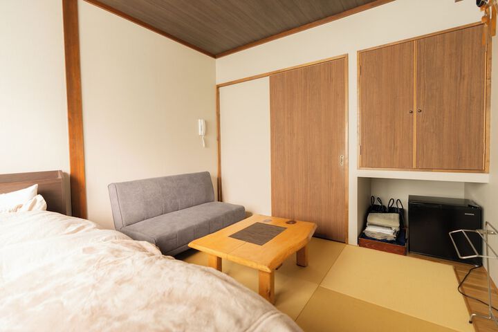 Room 7 of 36