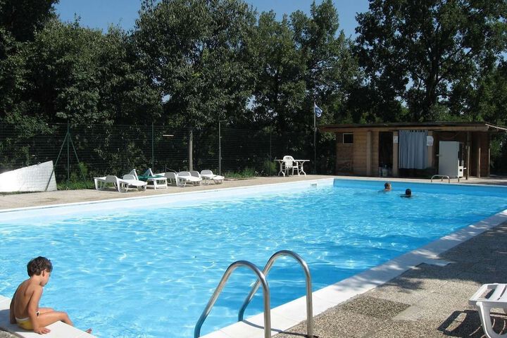 Pool 26 of 43
