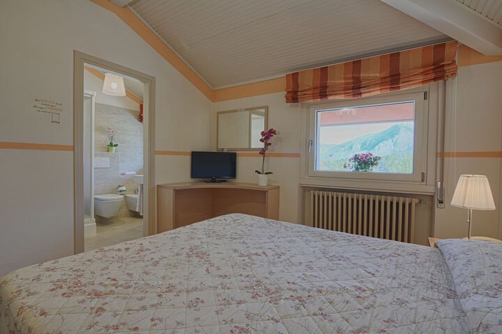 Room 15 of 47
