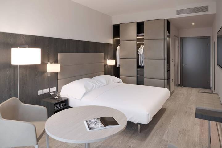 Room 12 of 45
