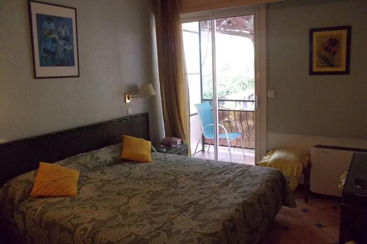 Room 5 of 46