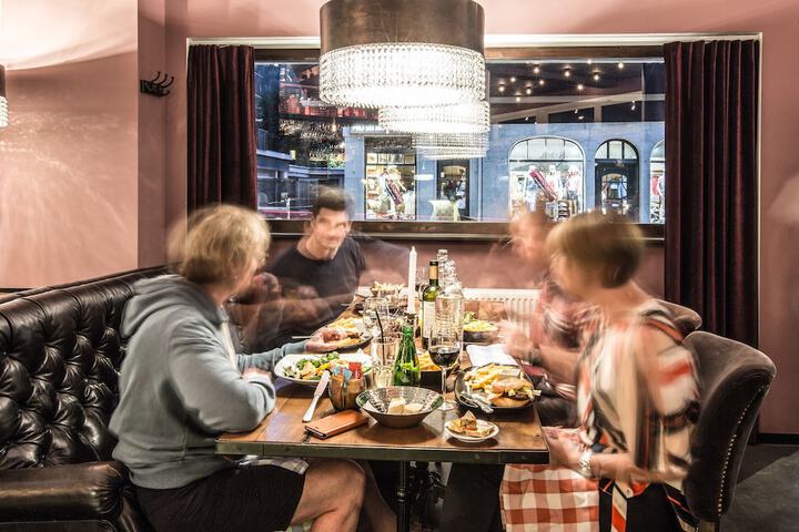 Dining 109 of 191