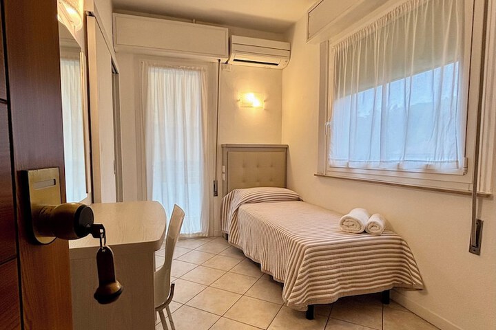Room 14 of 58