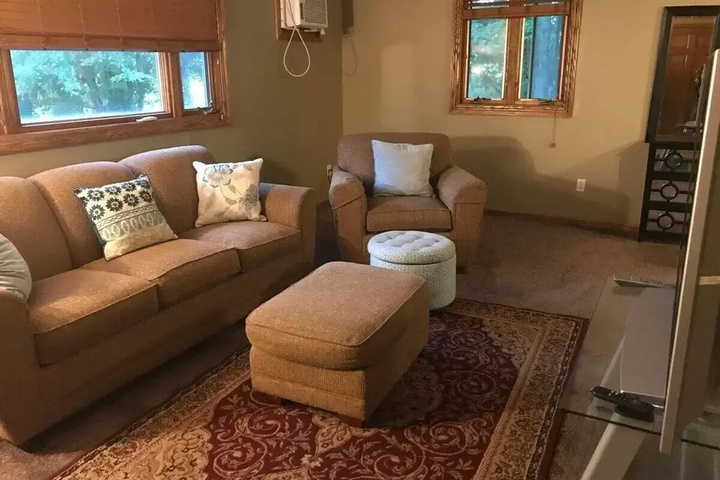 Room 8 of 15