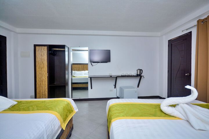 Room 45 of 115