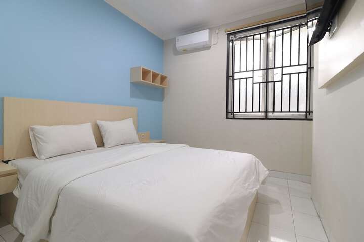 Room 5 of 27