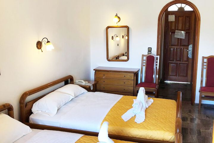 Room 6 of 22