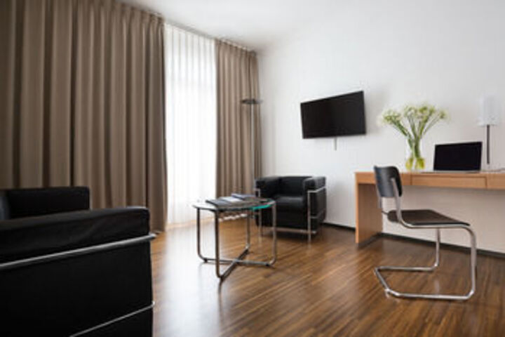 Room 16 of 22
