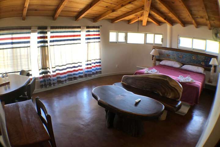 Room 28 of 138