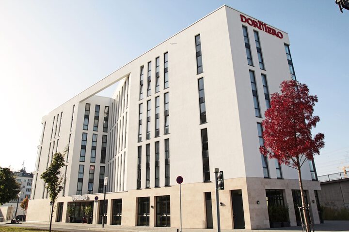 Hotel Entry