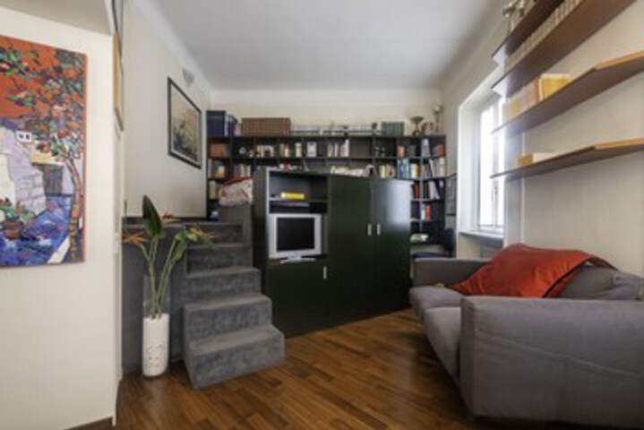 Room 10 of 22