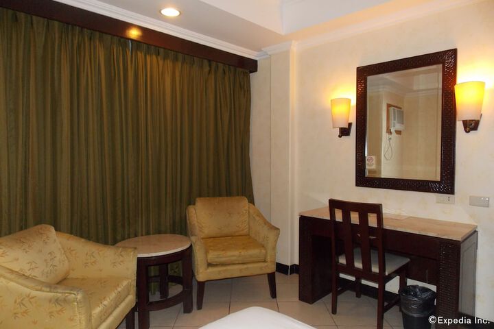 Room 7 of 56