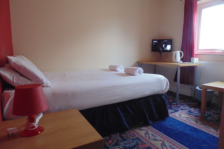 Room 2 of 8