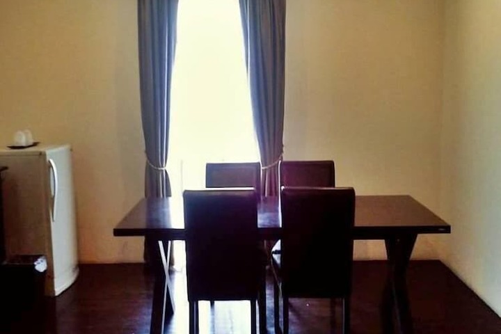 Dining Photos