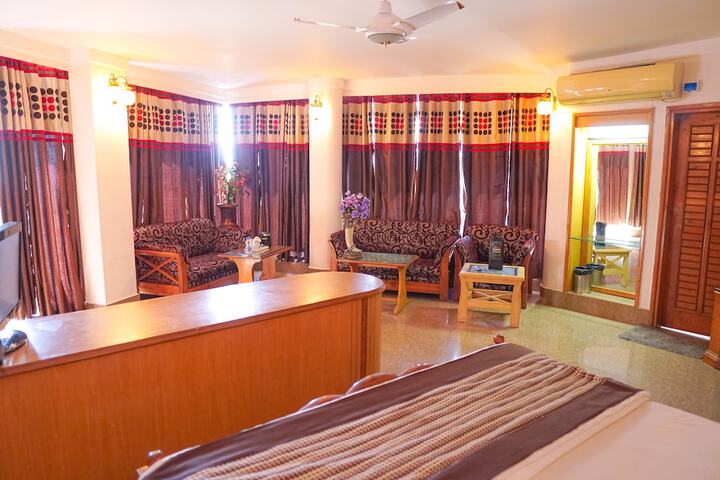 Room 9 of 69