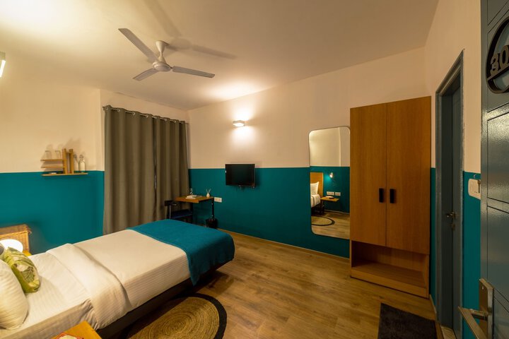 Room 15 of 30
