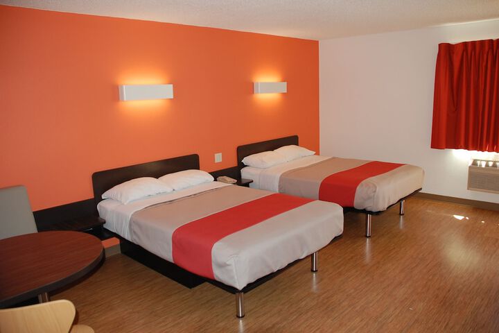 2 Queen Beds Mobility Accessible Roll in Shower (4 of 15)