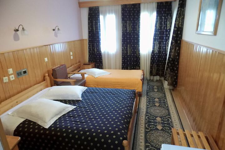 Room 8 of 38