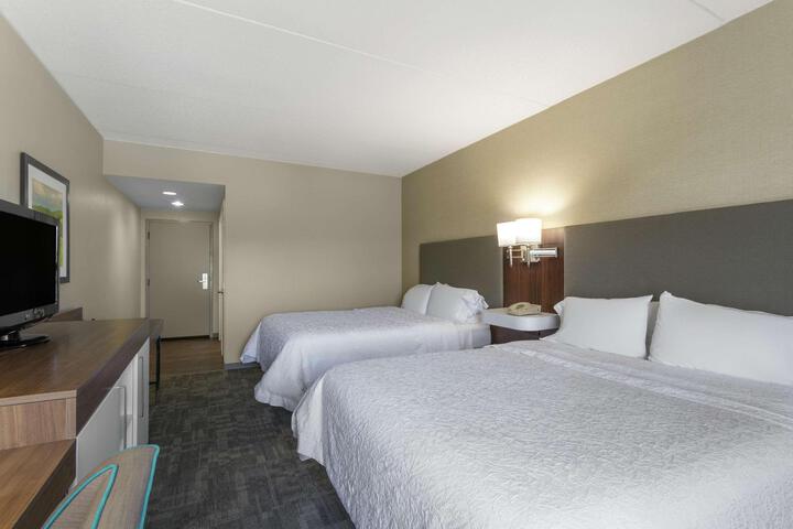 Standard Room, King or Two Doubles (3 of 3)