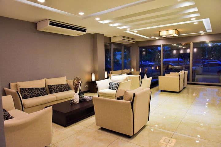 Hotel Interior 6 of 146