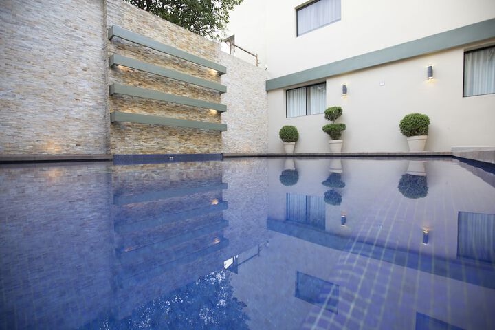 Pools & Facilities