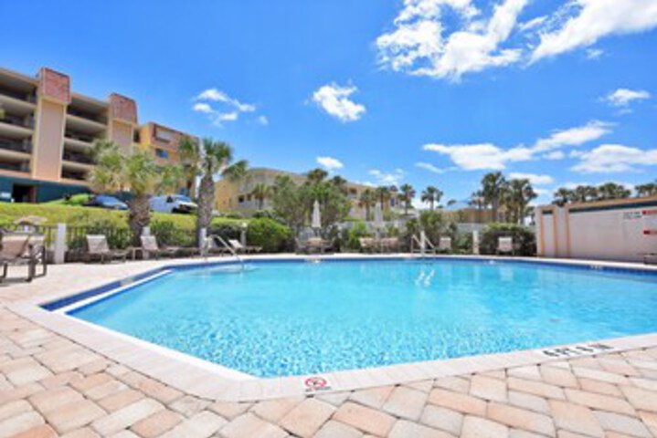 Pool 131 of 225