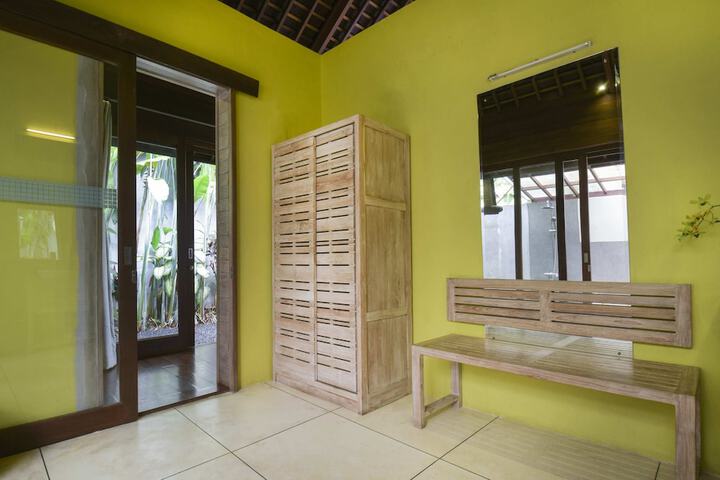 Room 15 of 187