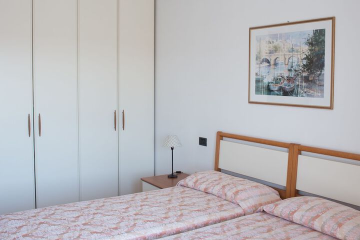 Room 10 of 56