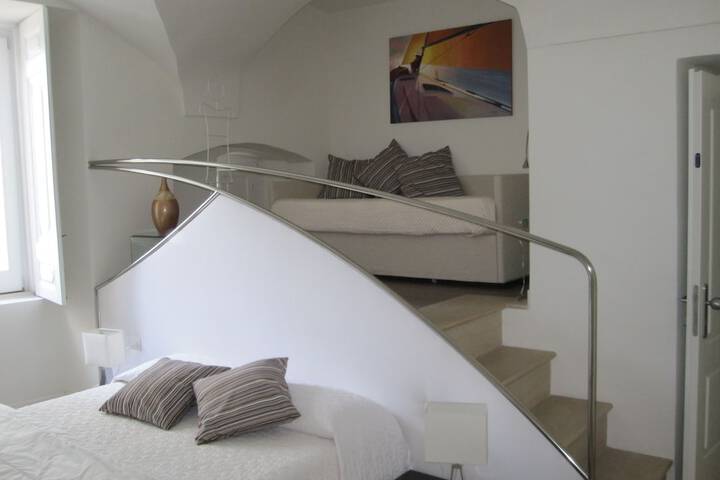 Room 6 of 54