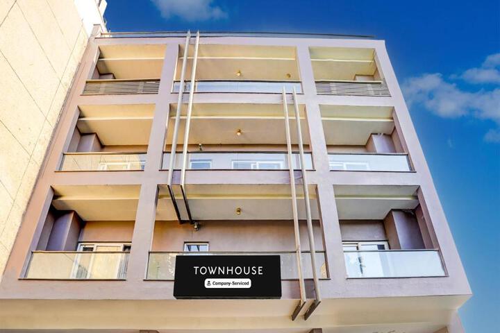 Townhouse Pitampura West Enclave