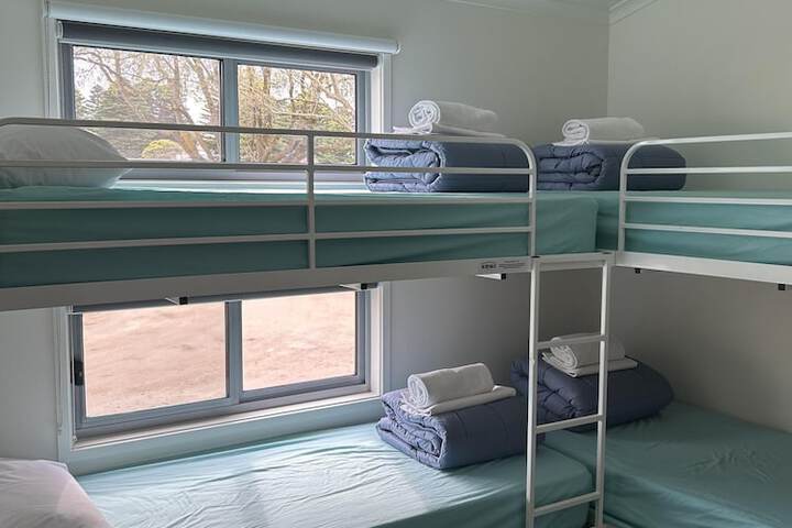 Room 18 of 94