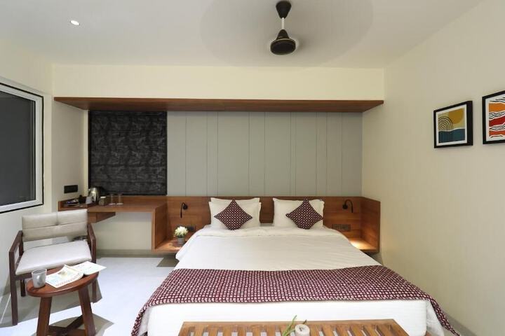 Room 16 of 55