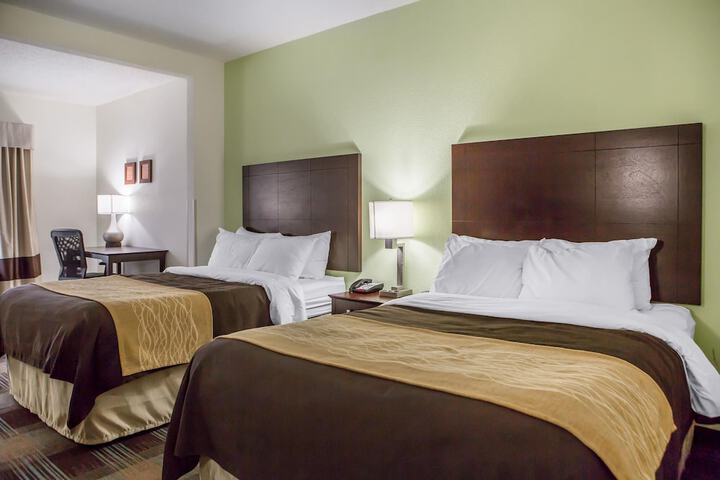 2 Double Beds (6 of 7)