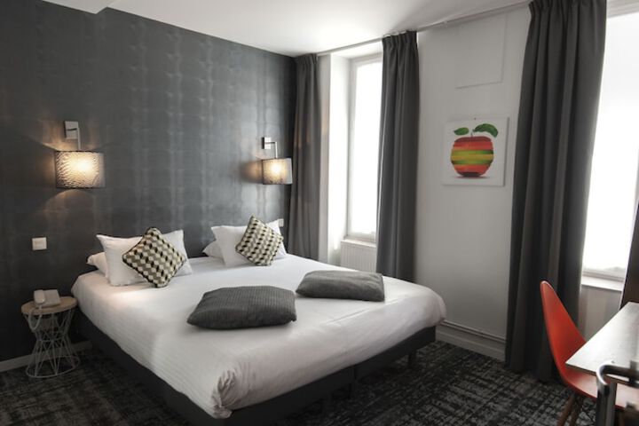 Room 11 of 52