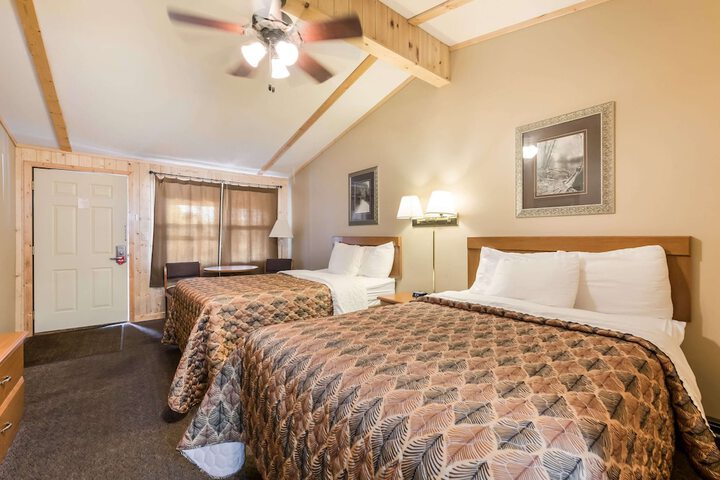 Room 15 of 48