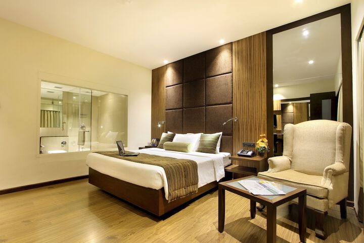 Room 17 of 42