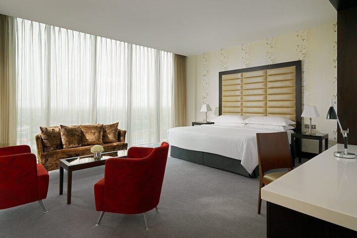 Room 18 of 140