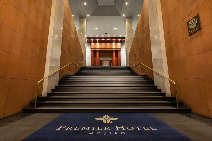 Hotel 3 of 175