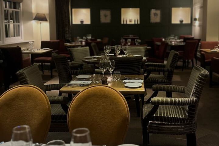 Dining 64 of 77