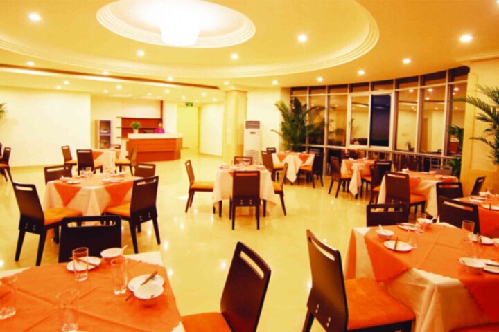 Dining Photos