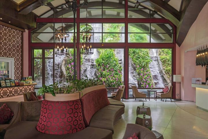 Lobby Photos