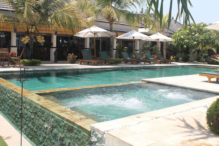 Pools & Facilities