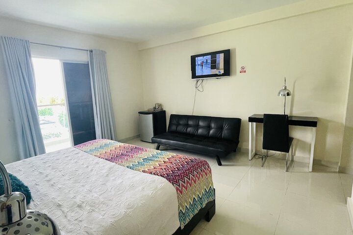 Room 11 of 35
