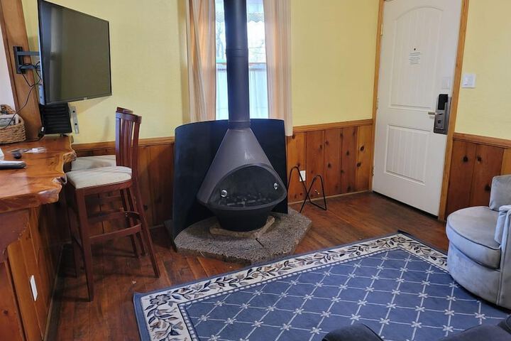 Room 6 of 51