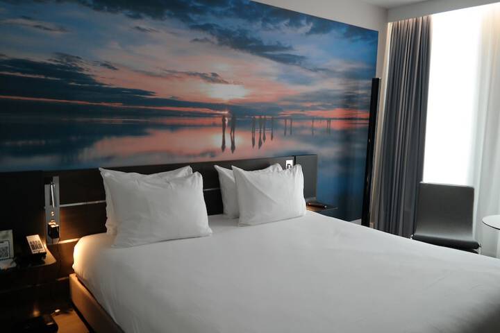 Room 7 of 119